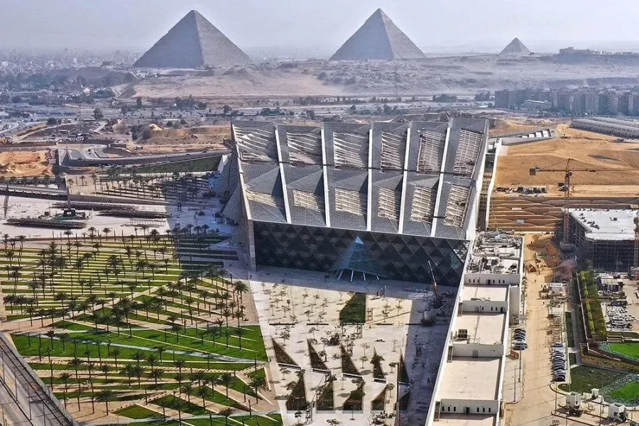 Grand Egyptian Museum, Pyramids, Sphinx Tour & Lunch